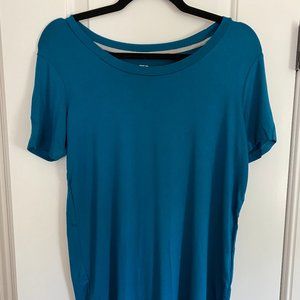 Vienna Couture Women's Essential T-Shirt